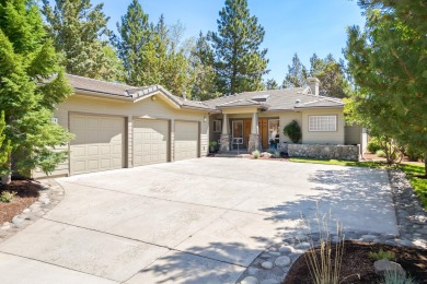Enjoy single-level living and gorgeous natural light in this on Rivers Edge Golf Resort in Oregon - for sale on GolfHomes.com, golf home, golf lot