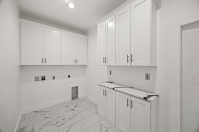 MOTIVATED SELLER!! AMAZING OPPORTUNITY TO OWN A NEWLY BUILT HOME on Southern Hills Golf and Country Club in Tennessee - for sale on GolfHomes.com, golf home, golf lot