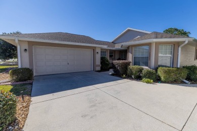 **!!**DO NOT MISS THIS GOLF COURSE HOME **!!**OWNER IS MOTIVATED on Summerglen Country Club in Florida - for sale on GolfHomes.com, golf home, golf lot