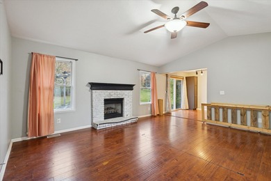 Welcome to your new home! This spacious three-bedroom on Westlake Village in Illinois - for sale on GolfHomes.com, golf home, golf lot