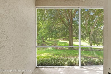 Discover easy living in this charming 2-bedroom, 2-bathroom on Silverthorn Country Club in Florida - for sale on GolfHomes.com, golf home, golf lot