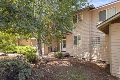 Check out this clean and turn key Running Y Townhome! on Running Y Ranch Resort in Oregon - for sale on GolfHomes.com, golf home, golf lot
