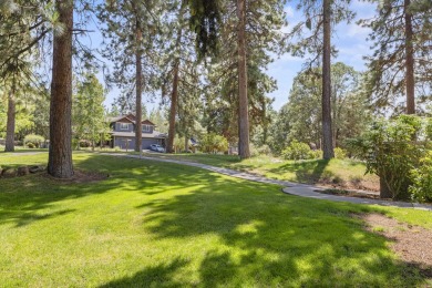 Check out this clean and turn key Running Y Townhome! on Running Y Ranch Resort in Oregon - for sale on GolfHomes.com, golf home, golf lot