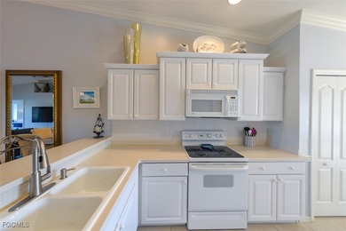 This Popular Barrington model offers 2 bedrooms with a large den on Heritage Palms Golf and Country Club in Florida - for sale on GolfHomes.com, golf home, golf lot