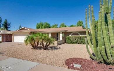 Price Reduction! Seller is offering a $3,000 CREDIT. This very on Sunland Village Golf Club in Arizona - for sale on GolfHomes.com, golf home, golf lot
