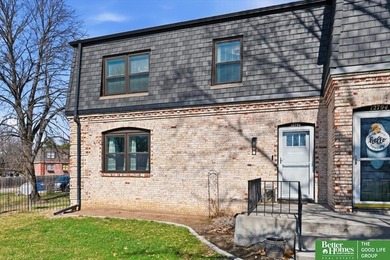 Martin Gray, M: , Marty.gray,   - End-unit townhome style condo on Oak Hills Country Club in Nebraska - for sale on GolfHomes.com, golf home, golf lot