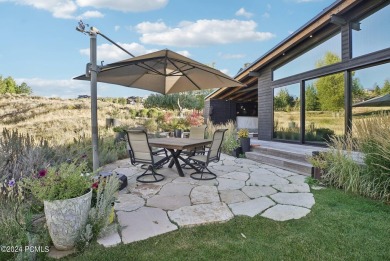 Full Talisker Club membership included in price. Discover the on Talisker Club At Tuhaye in Utah - for sale on GolfHomes.com, golf home, golf lot