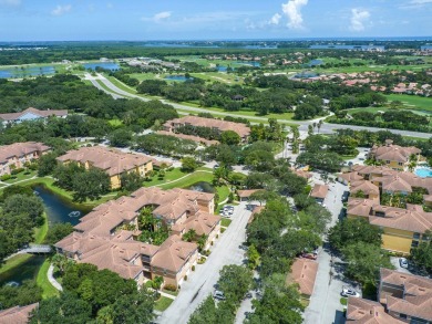 Pack your toothbrush and move right in! This spacious 3/2 unit on Oak Harbor Country Club in Florida - for sale on GolfHomes.com, golf home, golf lot