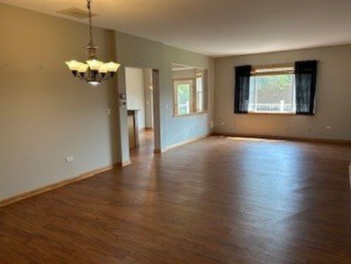 Welcome to this beautifully UPDATED 1267 sq. ft., 2-bedroom, 1 on The Links at Carillon in Illinois - for sale on GolfHomes.com, golf home, golf lot
