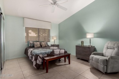 Enjoy the charm of this delightful 2-bedroom end-unit townhome! on Apache Wells Country Club in Arizona - for sale on GolfHomes.com, golf home, golf lot