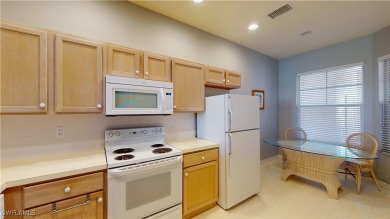 Beautiful 2 bed/2 bath *Stratford* golf condo overlooks the golf on Lexington Country Club in Florida - for sale on GolfHomes.com, golf home, golf lot