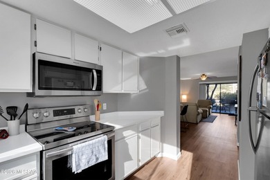 Beautiful quaint condo in the heart of the Foothills! on The Lodge at Ventana Canyon - Canyon  in Arizona - for sale on GolfHomes.com, golf home, golf lot