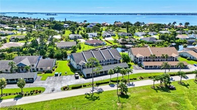Located along the tranquil Caloosahatchee River, this on Riverbend Golf and Country Club in Florida - for sale on GolfHomes.com, golf home, golf lot
