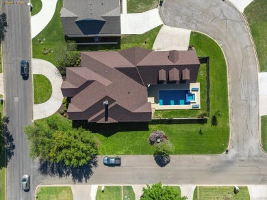 WOW! 4,100+ sq ft Meadowlakes Custom Home on a large corner lot on Hidden Falls Golf Club in Texas - for sale on GolfHomes.com, golf home, golf lot