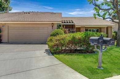 Take a look at this beautifully remodeled condo in a highly on Sundale Country Club in California - for sale on GolfHomes.com, golf home, golf lot