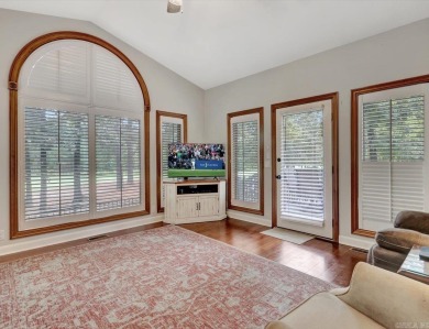 Beautiful Golf Course Home on Isabella - Sought-After East Side on Isabella Golf Course  in Arkansas - for sale on GolfHomes.com, golf home, golf lot