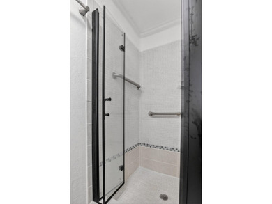 Charming updated 2BR/2BA in the desirable Normandy T section - on Kings Point Golf -Flanders Way in Florida - for sale on GolfHomes.com, golf home, golf lot