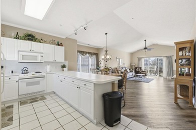 Charming 2-bedroom, 2-bath end unit located on the 3rd floor on  in South Carolina - for sale on GolfHomes.com, golf home, golf lot