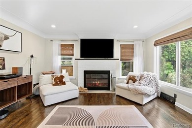 Enjoy a beautiful blend of comfort and character with this on Kearsley Lake Golf Course in Michigan - for sale on GolfHomes.com, golf home, golf lot