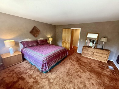 Immaculately maintained Lake Almanor Country Club home! This on Lake Almanor Country Club in California - for sale on GolfHomes.com, golf home, golf lot