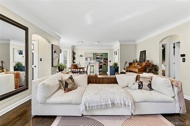 Enjoy a beautiful blend of comfort and character with this on Kearsley Lake Golf Course in Michigan - for sale on GolfHomes.com, golf home, golf lot