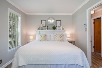 Welcome to 102 Country Club Dr., a beautifully updated 2-bedroom on Hot Springs Golf and Country Club in Arkansas - for sale on GolfHomes.com, golf home, golf lot