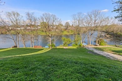 Fantastic & spacious home on Duckers Lake - only 20 mins to on Duckers Lake Golf Course in Kentucky - for sale on GolfHomes.com, golf home, golf lot