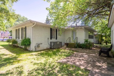 Welcome to 102 Country Club Dr., a beautifully updated 2-bedroom on Hot Springs Golf and Country Club in Arkansas - for sale on GolfHomes.com, golf home, golf lot