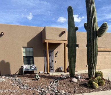 NEW FLOORING HAS BEEN INSTALLED, CARPET & TILE.  FURNISHED on Torres Blancas Golf Club in Arizona - for sale on GolfHomes.com, golf home, golf lot