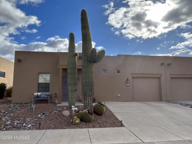 NEW FLOORING HAS BEEN INSTALLED, CARPET & TILE.  FURNISHED on Torres Blancas Golf Club in Arizona - for sale on GolfHomes.com, golf home, golf lot