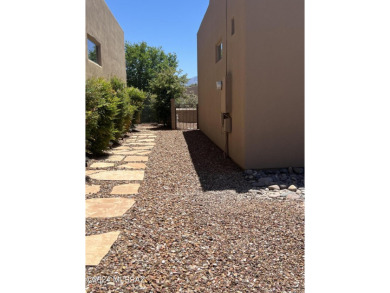 MOVE IN READY, JUST BRING YOUR TOOTH  BRUSHNEW FLOORING HAS BEEN on Torres Blancas Golf Club in Arizona - for sale on GolfHomes.com, golf home, golf lot