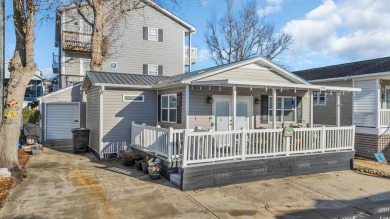 Your dream beach cottage is waiting for you! Take a tour of this on Prestwick Country Club in South Carolina - for sale on GolfHomes.com, golf home, golf lot