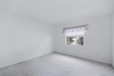 LOVELY VILLA WITH STUNNING GOLF COURSE VIEWS!
The additional on The Links of Spruce Creek in Florida - for sale on GolfHomes.com, golf home, golf lot