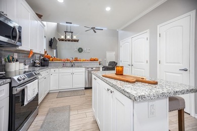 Beautiful townhouse located in the desired Crown Colony on Crown Colony Country Club in Texas - for sale on GolfHomes.com, golf home, golf lot