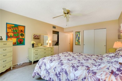 ** COME IN ** Welcome, make yourself at home in this 2 bedroom 2 on On Top Of The World Golf Course in Florida - for sale on GolfHomes.com, golf home, golf lot