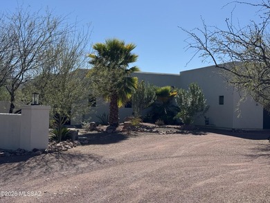 Sunny bright open floorplan, 3 bedroom, or office or den, 2 bath on Tubac Golf Resort and Spa in Arizona - for sale on GolfHomes.com, golf home, golf lot