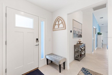 FABULOUS barely-lived-in 2 BEDROOM 2 BATH DURHAM BUNGALOW on Pennbrooke Fairways in Florida - for sale on GolfHomes.com, golf home, golf lot