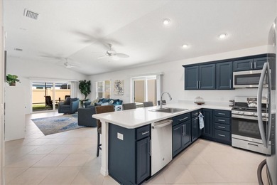 FABULOUS barely-lived-in 2 BEDROOM 2 BATH DURHAM BUNGALOW on Pennbrooke Fairways in Florida - for sale on GolfHomes.com, golf home, golf lot