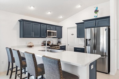 FABULOUS barely-lived-in 2 BEDROOM 2 BATH DURHAM BUNGALOW on Pennbrooke Fairways in Florida - for sale on GolfHomes.com, golf home, golf lot