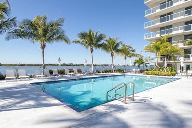 Rarely available 2/2 condo with 3 deeded parking spaces in one on Palm Beach Par-3 Golf Course in Florida - for sale on GolfHomes.com, golf home, golf lot