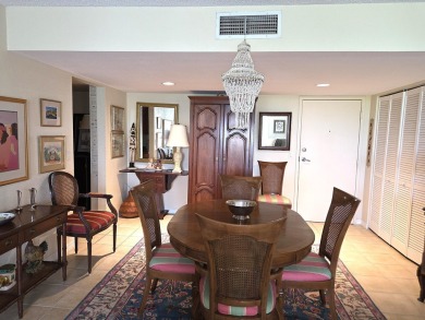 Rarely available 2/2 condo with 3 deeded parking spaces in one on Palm Beach Par-3 Golf Course in Florida - for sale on GolfHomes.com, golf home, golf lot