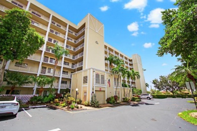 HUNTINGTON LAKES--ACTIVE ADULT COMMUNITY, 55+ community.Welcome on Marina Lakes Golf Course in Florida - for sale on GolfHomes.com, golf home, golf lot
