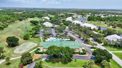 NO NEED TO WORRY ABOUT YOUR ROOF HERE - IT IS COVERED BY THE HOA on Gator Trace Golf and Country Club in Florida - for sale on GolfHomes.com, golf home, golf lot