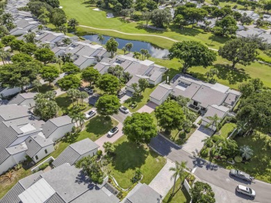 2020 NEW A/C and 2024 NEW ROOF! Beautifully appointed home in on  in Florida - for sale on GolfHomes.com, golf home, golf lot