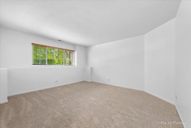 Welcome to this move-in ready 3-bedroom, 2.1-bath townhome in on Cary Country Club in Illinois - for sale on GolfHomes.com, golf home, golf lot