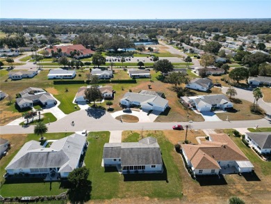 Under contract-accepting backup offers. ON THE GOLF COURSE!!! on The Links of Spruce Creek in Florida - for sale on GolfHomes.com, golf home, golf lot