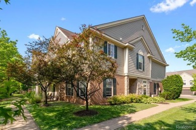 Welcome to this prestigious 3 bedroom, 2 full-bathroom on Fellows Creek Golf Club in Michigan - for sale on GolfHomes.com, golf home, golf lot