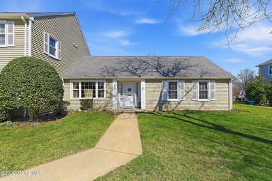 Affordable, ammenity-filled living at it's finest. This 2 bed, 1 on Rossmoor Golf Club in New Jersey - for sale on GolfHomes.com, golf home, golf lot