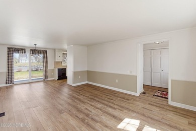 Affordable, ammenity-filled living at it's finest. This 2 bed, 1 on Rossmoor Golf Club in New Jersey - for sale on GolfHomes.com, golf home, golf lot