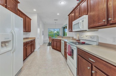 LOCATION LOCATION LOCATION - you're going to love the cul-de-sac on Kings Gate Golf Club in Florida - for sale on GolfHomes.com, golf home, golf lot